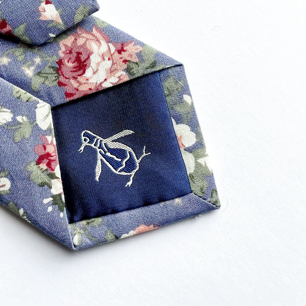 Miniatura: Corbata  Penguin con diseño de flores