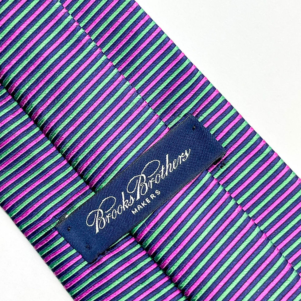 Corbata Brooks Brothers de seda tejida en Inglaterra 🏴, con un hermoso diseño a rayas horizontales, hecha en USA