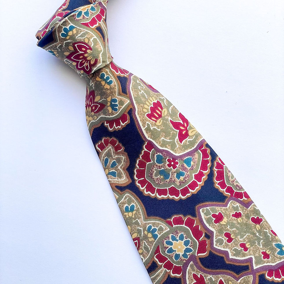 Hermosa corbata Wembley con diseño de flores