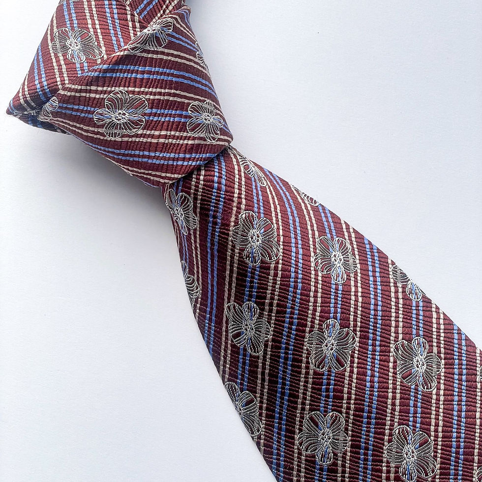 Corbata SERICA, hermosa corbata italiana de seda con un ancho final de 9 cm y un diseño que te hará sobresalir del resto.