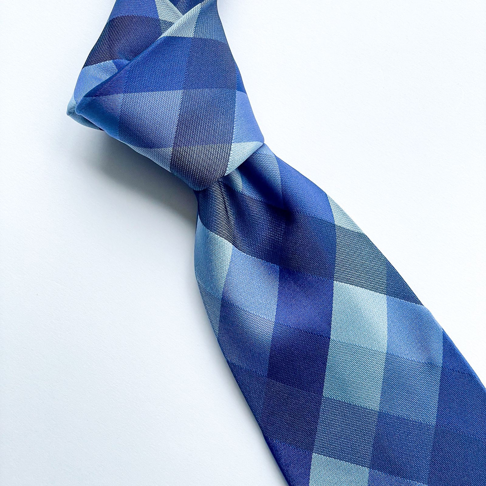 Corbata Pierre Cardin con diseño escocés