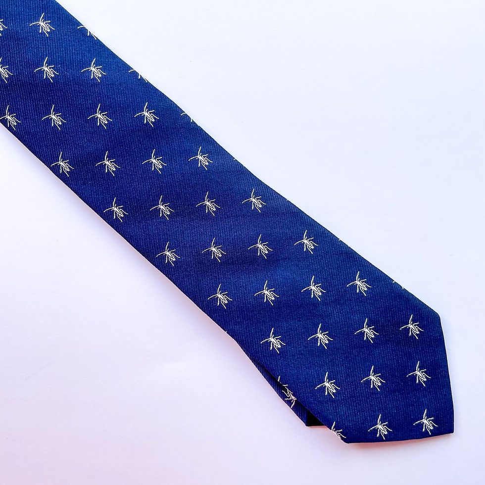 Hermosa corbata VanHeusen (Flex) con diseño de patrón