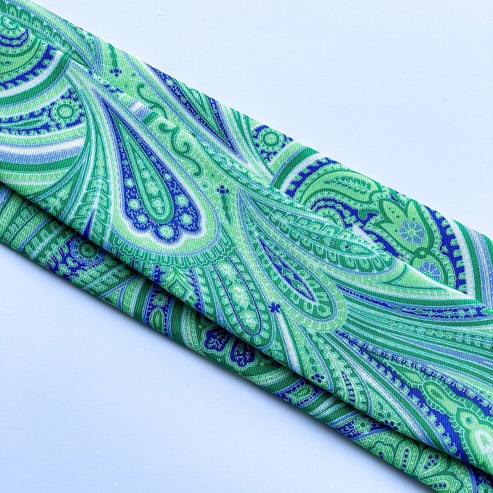 Corbata con diseño paisley
