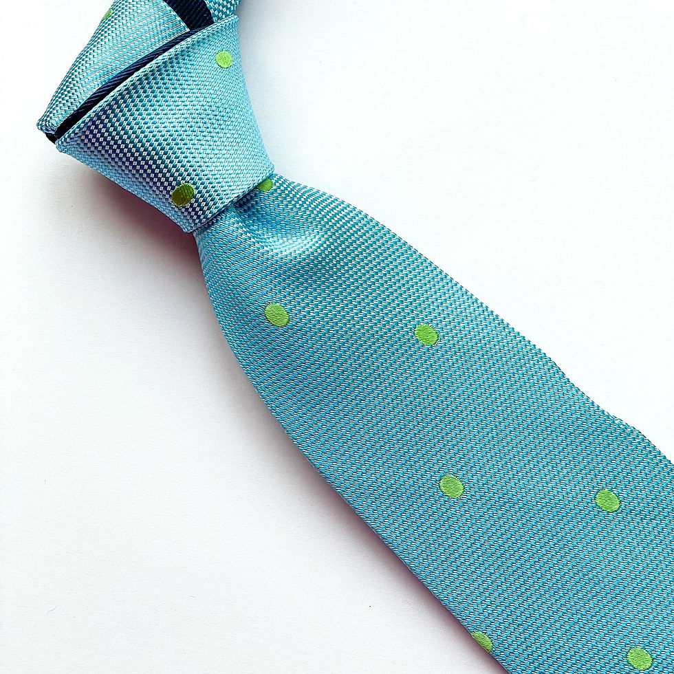 Hermosa Corbata Tommy Hilfiger con diseño de lunares