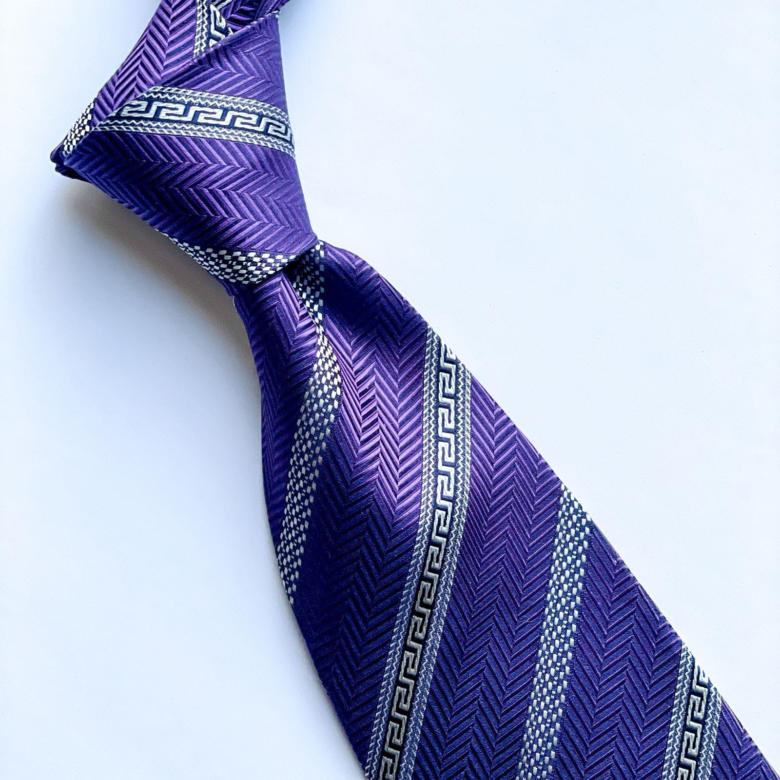 Corbata Versace - Italia 🇮🇹 - 100% seda - 9.2cm de ancho al final