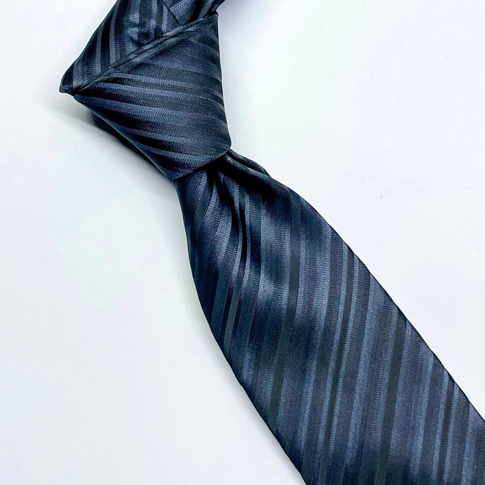 Corbata ALFANI con diseño a rayas