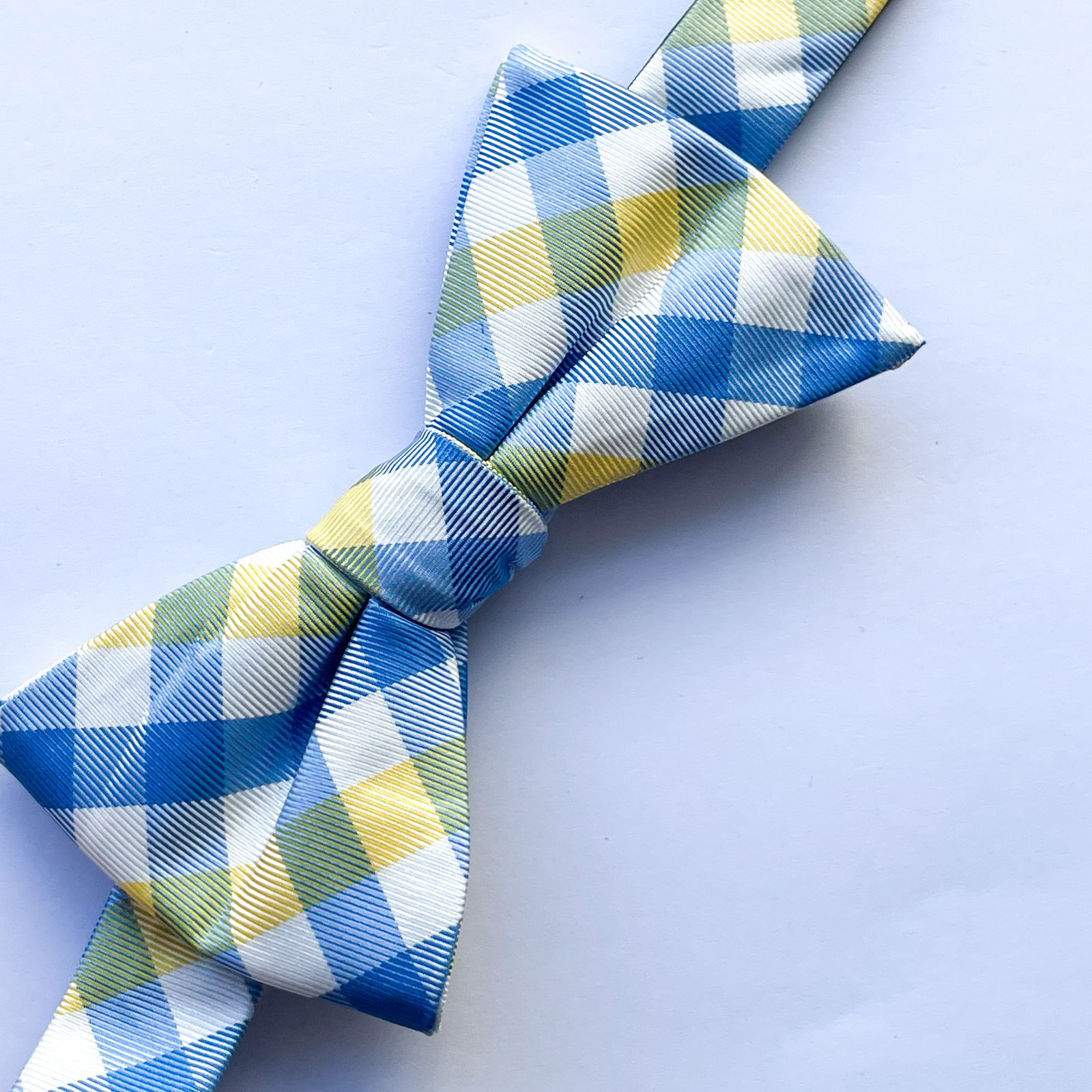 Corbatín IZOD - Ajustable hasta talla 18