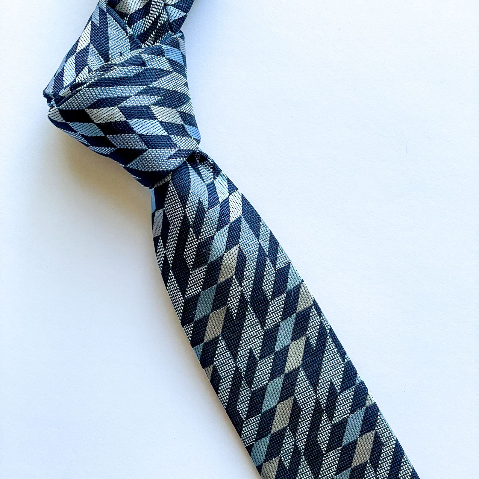 Corbata ZEKE 100% microfibra con diseño de patron