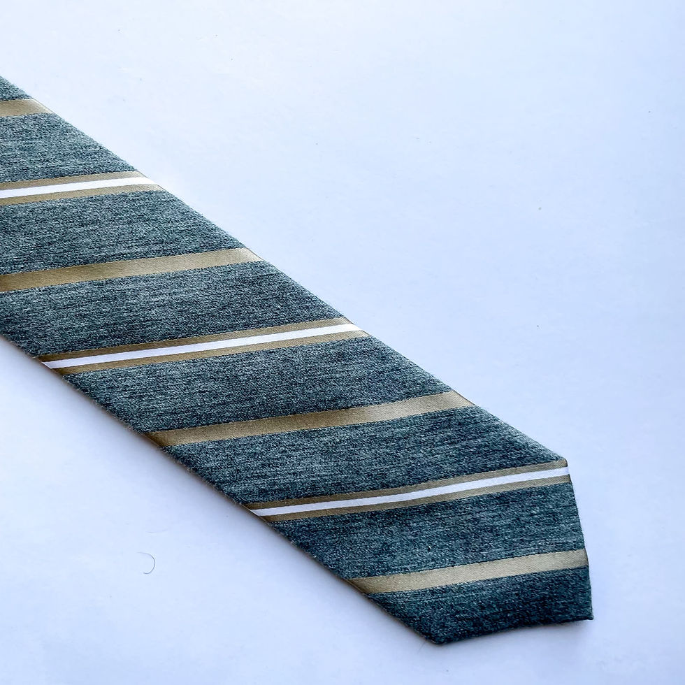 Miniatura: Corbata VanHeusen con diseño a rayas