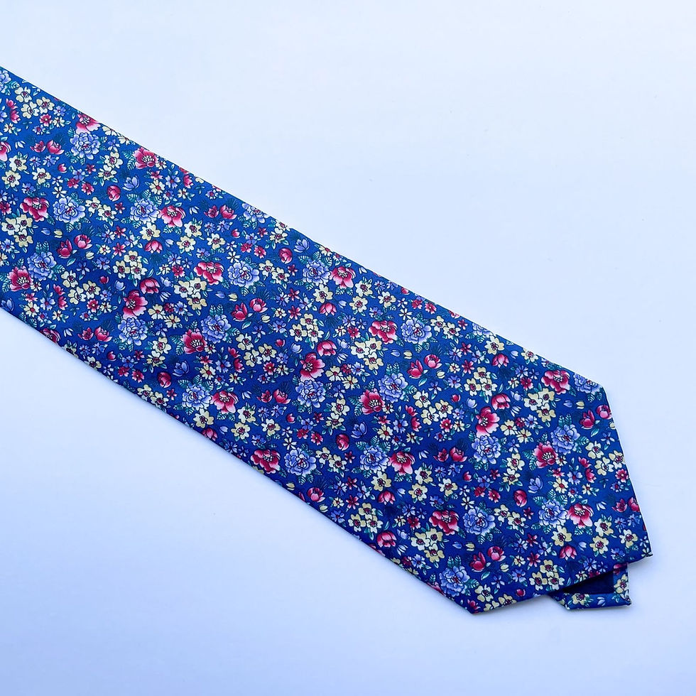 Corbata Essex Row con diseño floreado