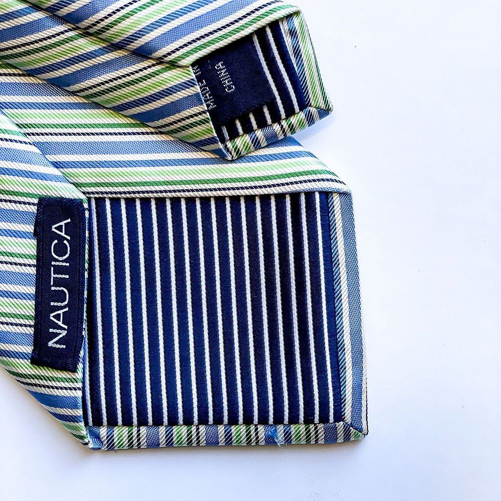 Corbata Nautica con diseño a rayas