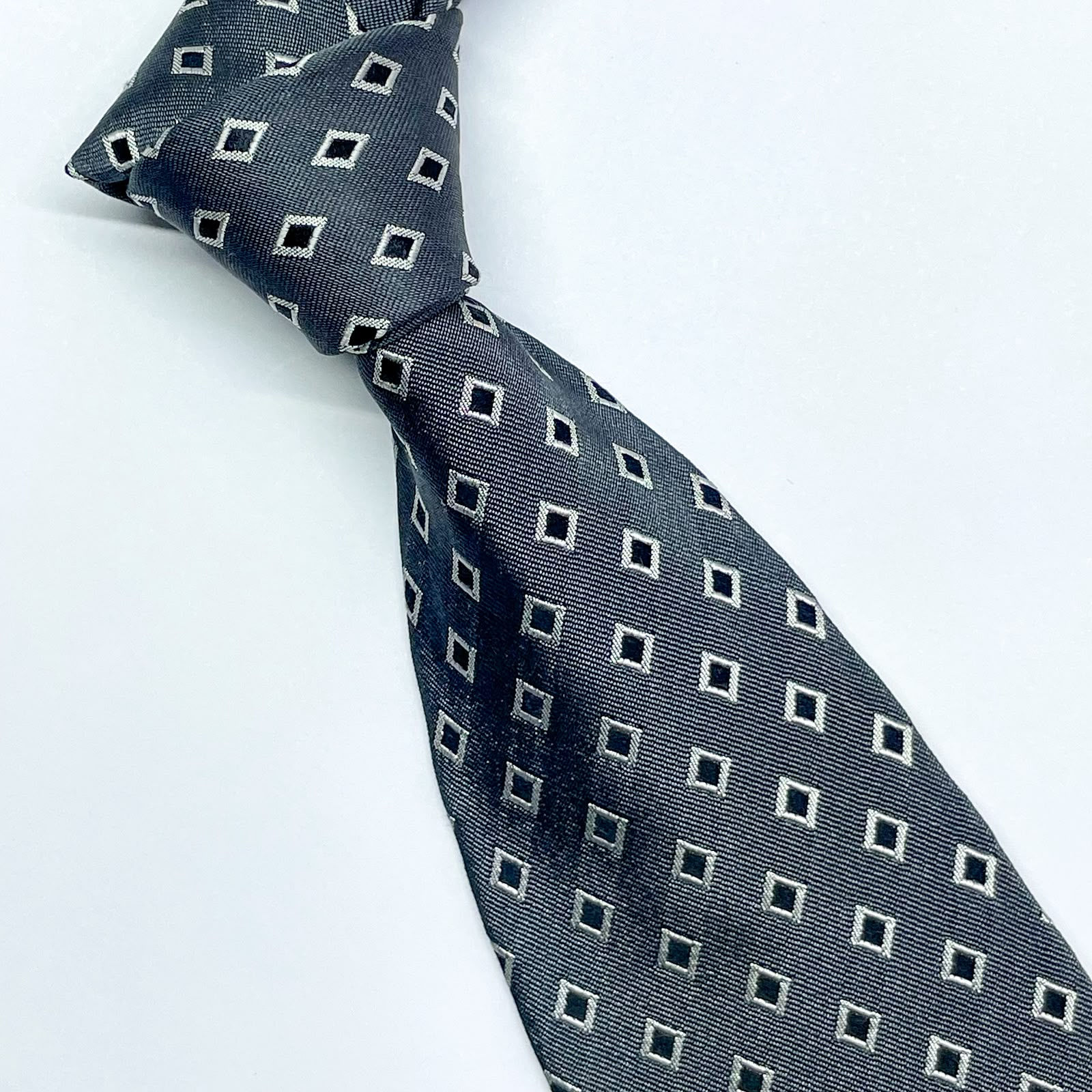 Corbata Nicola Ferri - Hecha Italia 🇮🇹 - 100% seda - 9,7cm de ancho al final 