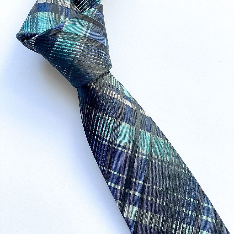 Corbata J.Ferrar con hermoso diseño escocés