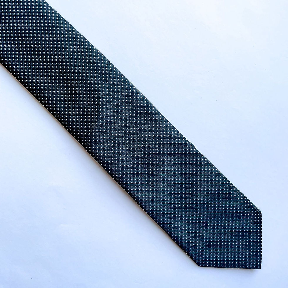 Miniatura: Corbata para niño con diseño de puntos