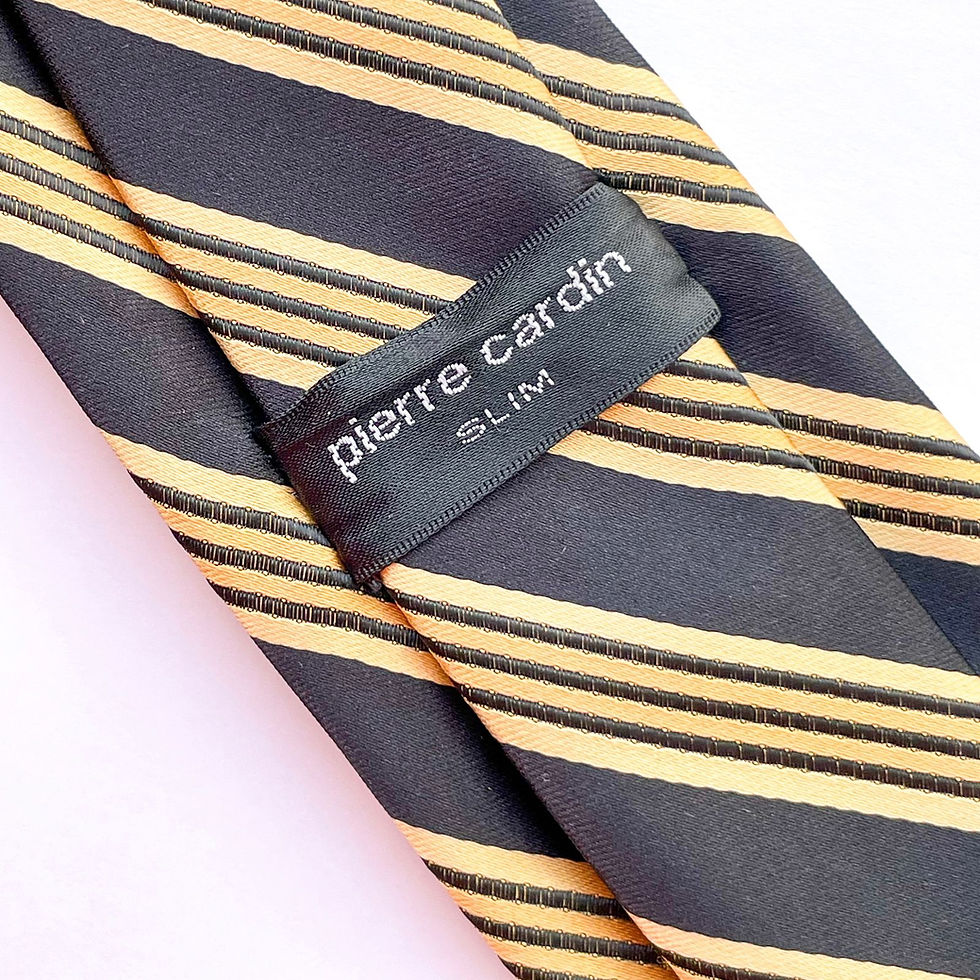 Corbata Pierre Cardin Slim con diseño a rayas