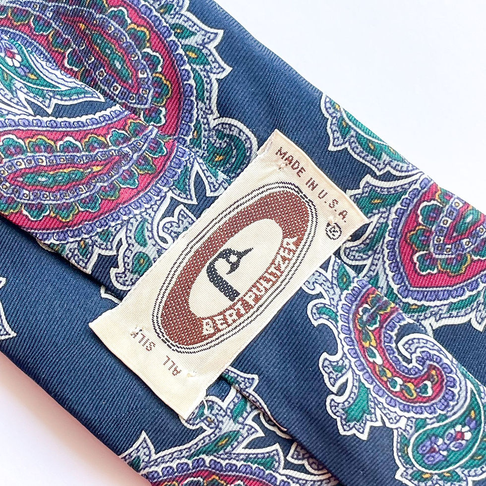 Corbata Bertpulitzer con hermoso paisley