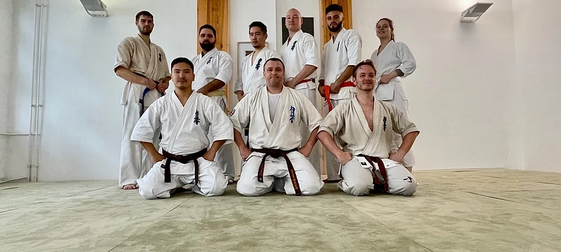 Vorbereitung auf das 1. IKO World Zen-Kyokushin Europe Seminar in Berlin