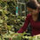 Thumbnail: Vrijwilligeres aan het werk in de tuin