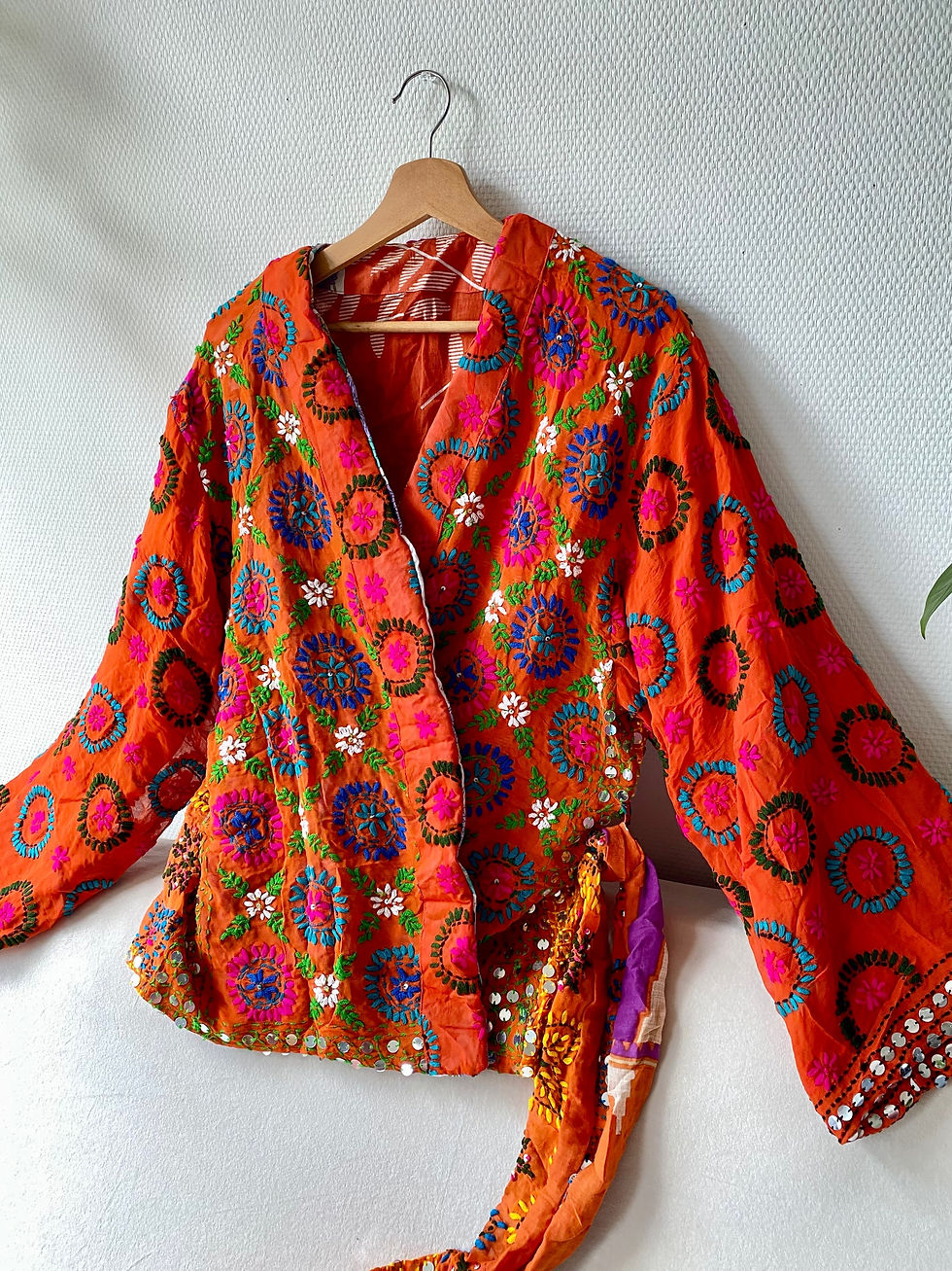Miniatura: Pineapple Phulkari kimono