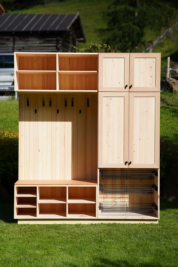 PRAMART Pramart Feine Holzarbeit Garderobe nach Maß