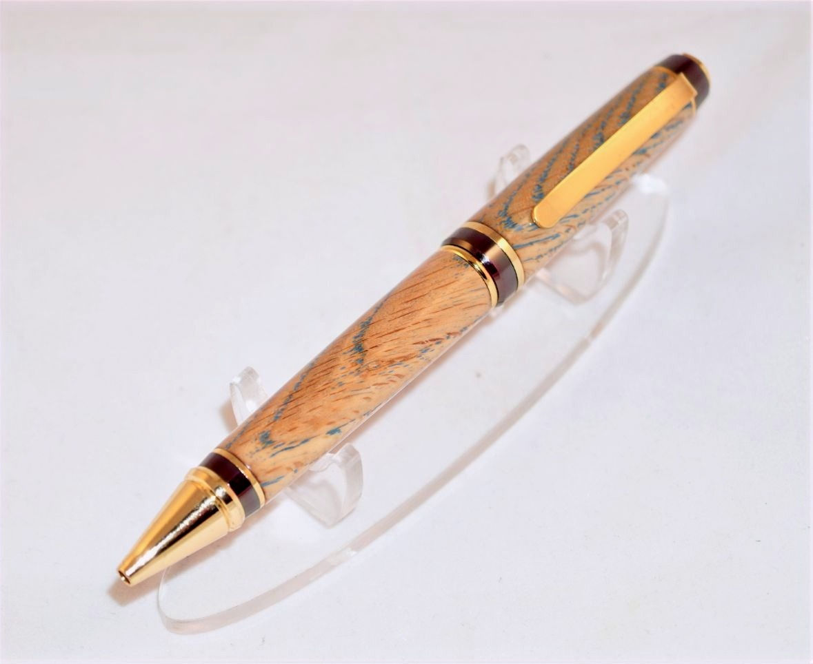 Virginian, Diagonal Cut Oak with Blue Highlights, Gold Hardware