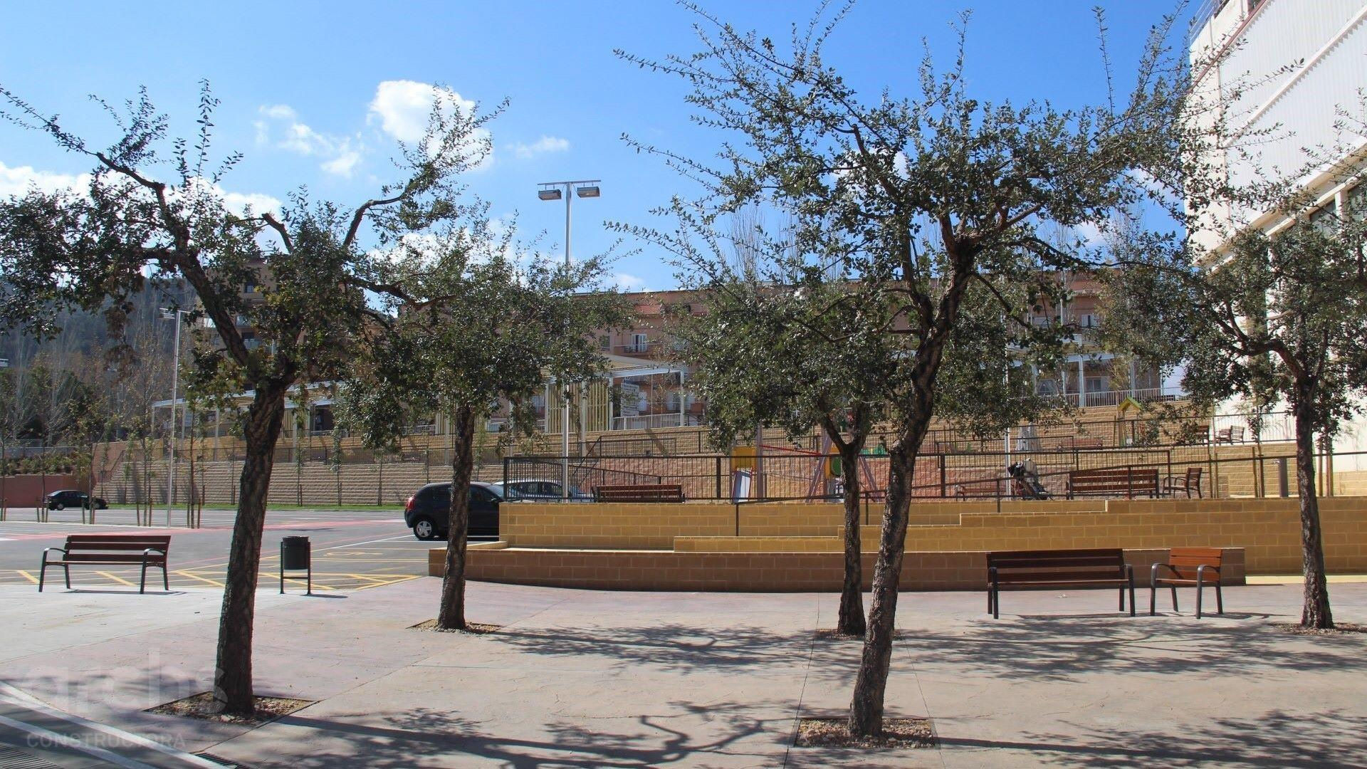 Parking i zona de jocs · Martorell