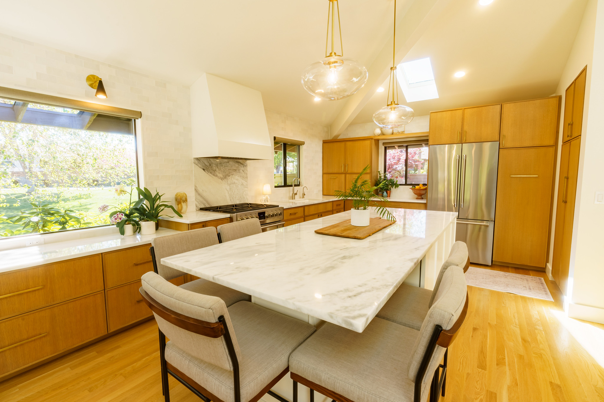 Kitchen layout reconfiguration in Cypress, TX. Artosa IDC moves walls, plumbing and traffic paths to fix a kitchen that works against you.