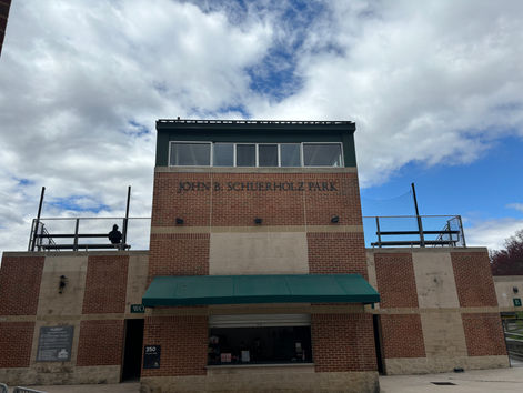 Towson Names Field After Brooks Robinson