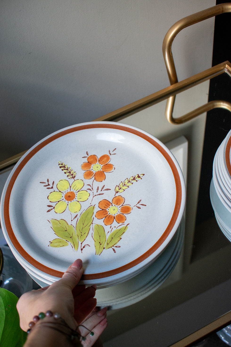 Thumbnail: Vintage Autumn Collection Stoneware Wheat Flower Dinner Plates