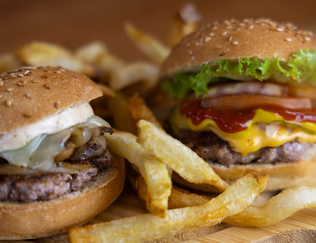 Mini burgers Untouchable and Al Capone on wooden board 3.JPEG