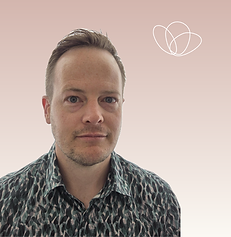 Dr Peter de Wet (1).png