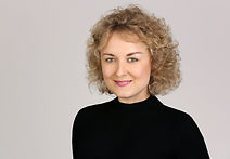 Bewerbungsfoto_end Kopie 2.jpg