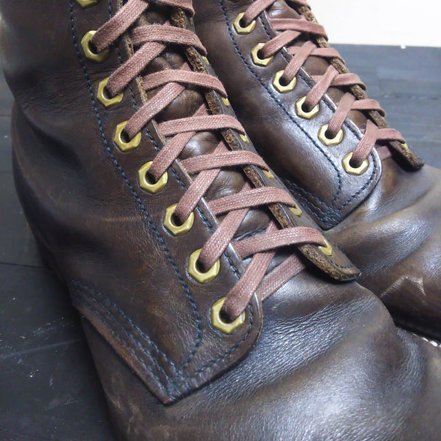 サムネイル： Eyelet Replacement