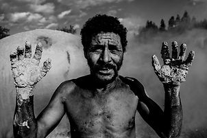 flavio-sousa-cruz-posto5-charcoal-brazil-documentary.jpg.jpg