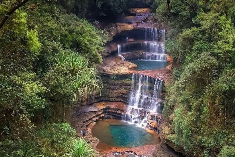 Wei-Sawdong Waterfall