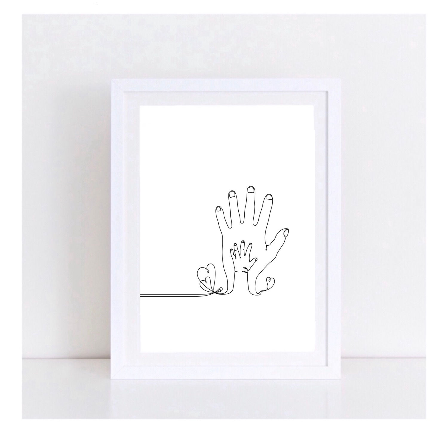 FAMILY HAND LINE ART