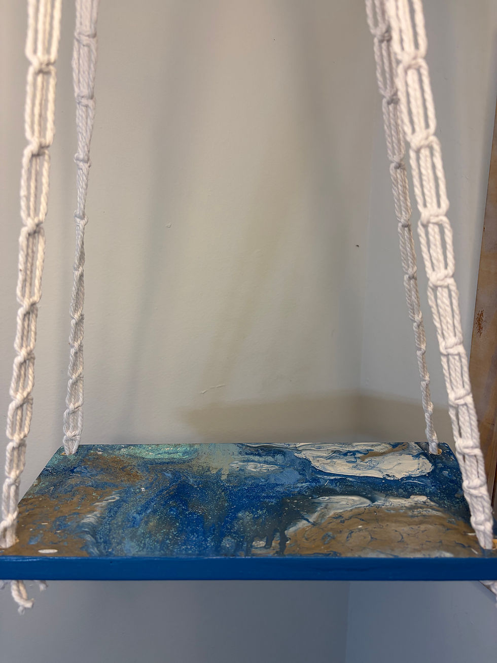 Thumbnail: Hanging Plant Shelf
