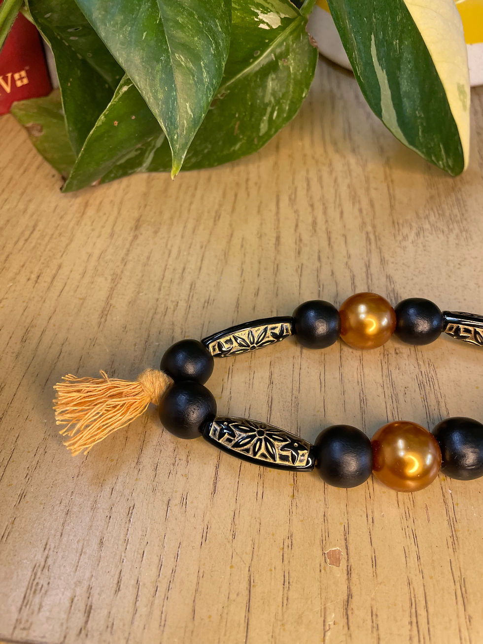 Thumbnail: Black and Gold Beaded Keychain 