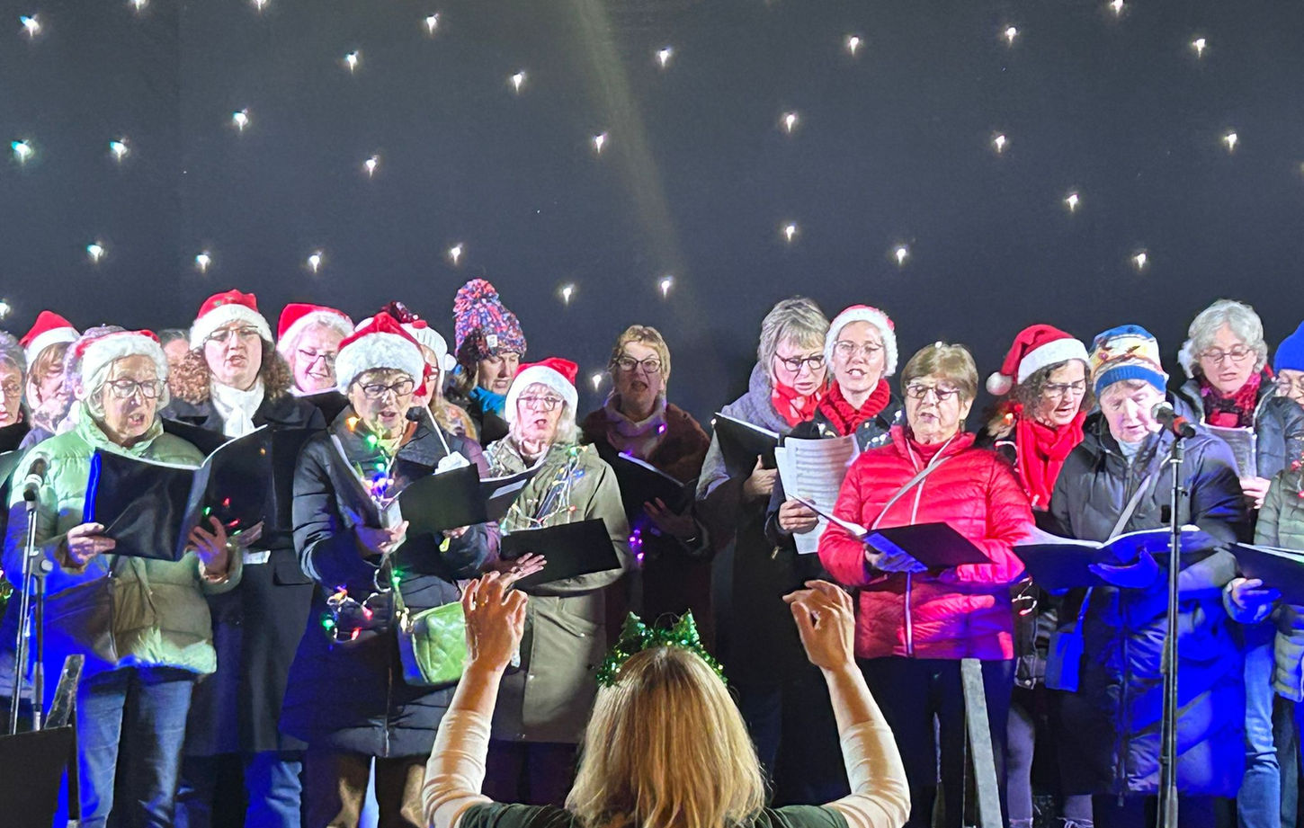 Singing at Christmas In Chesham