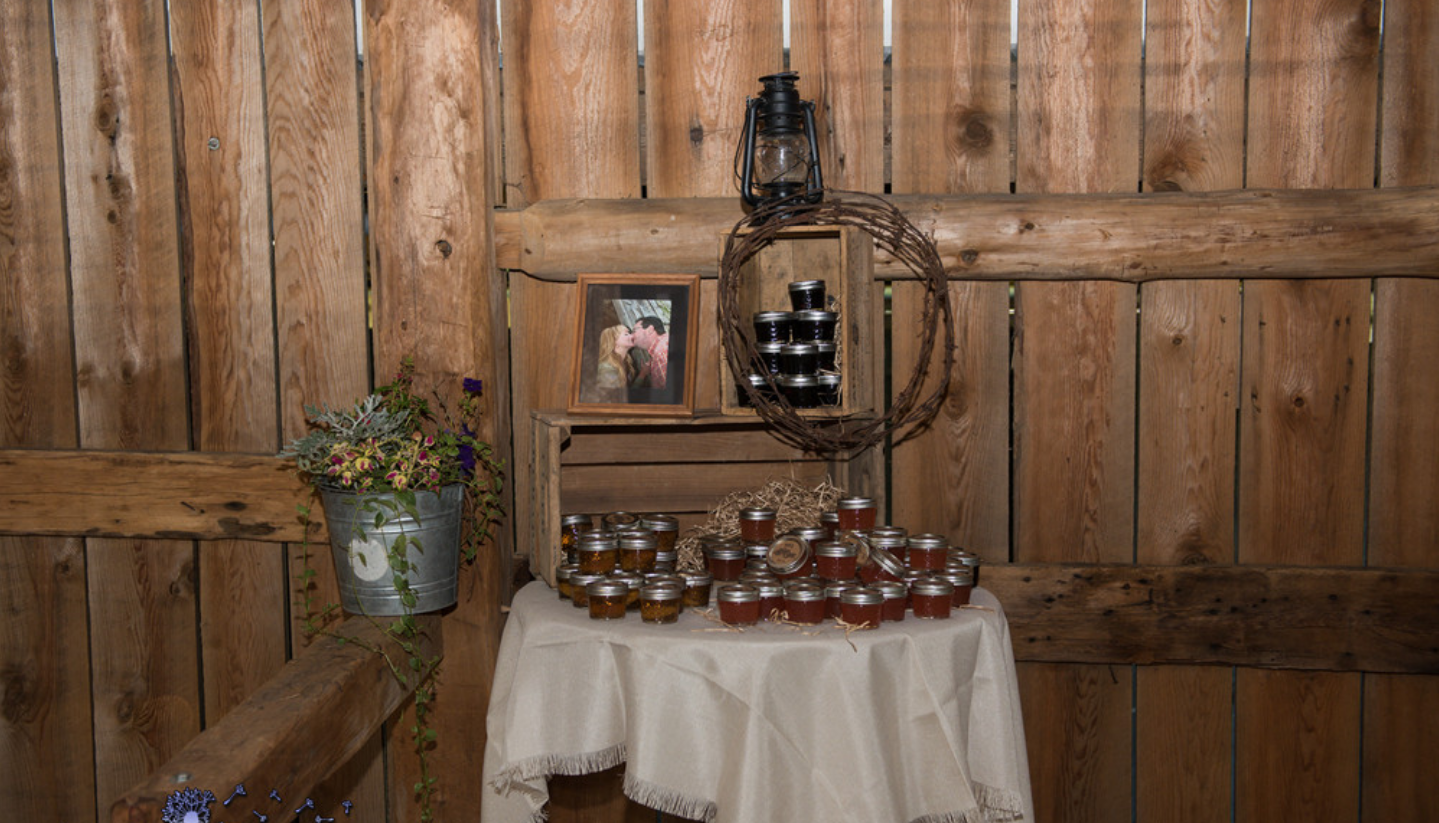 2016-09-03 FAVOR TABLE DISPLAY