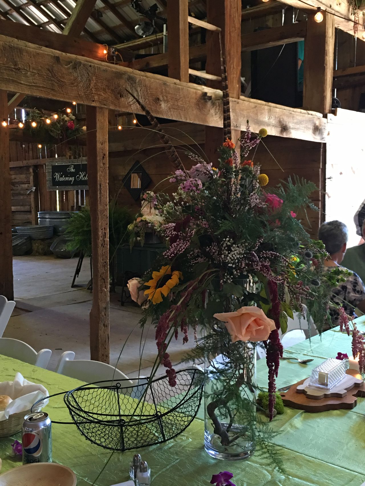 2016-09-03 INSIDE FLOWER ARRANGEMENT