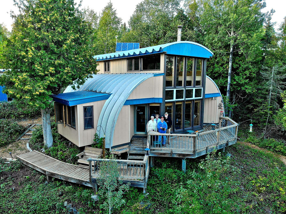 BOGIE'S BUZZARD BAY LODGE