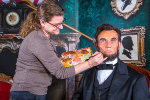 Madame Tussauds Orlando Celebrates Presidents’ Day with Abraham Lincoln figure