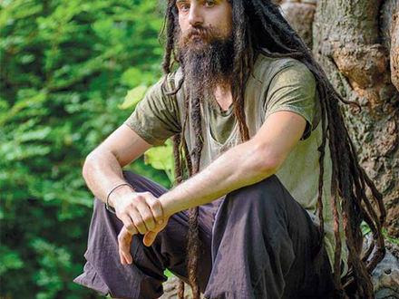Local Foraging with Dan De Lion: Awakening Our Nature Sense
