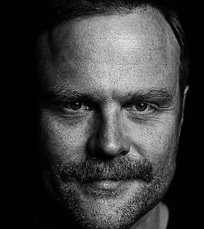 Simon Pietsch_edited.jpg