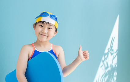 水着を着た子供