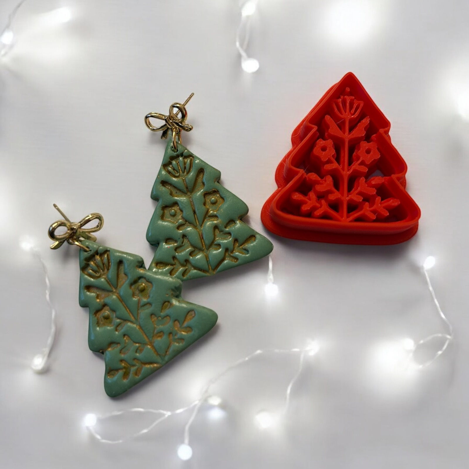 Nordic Floral Christmas Tree Clay Cutter