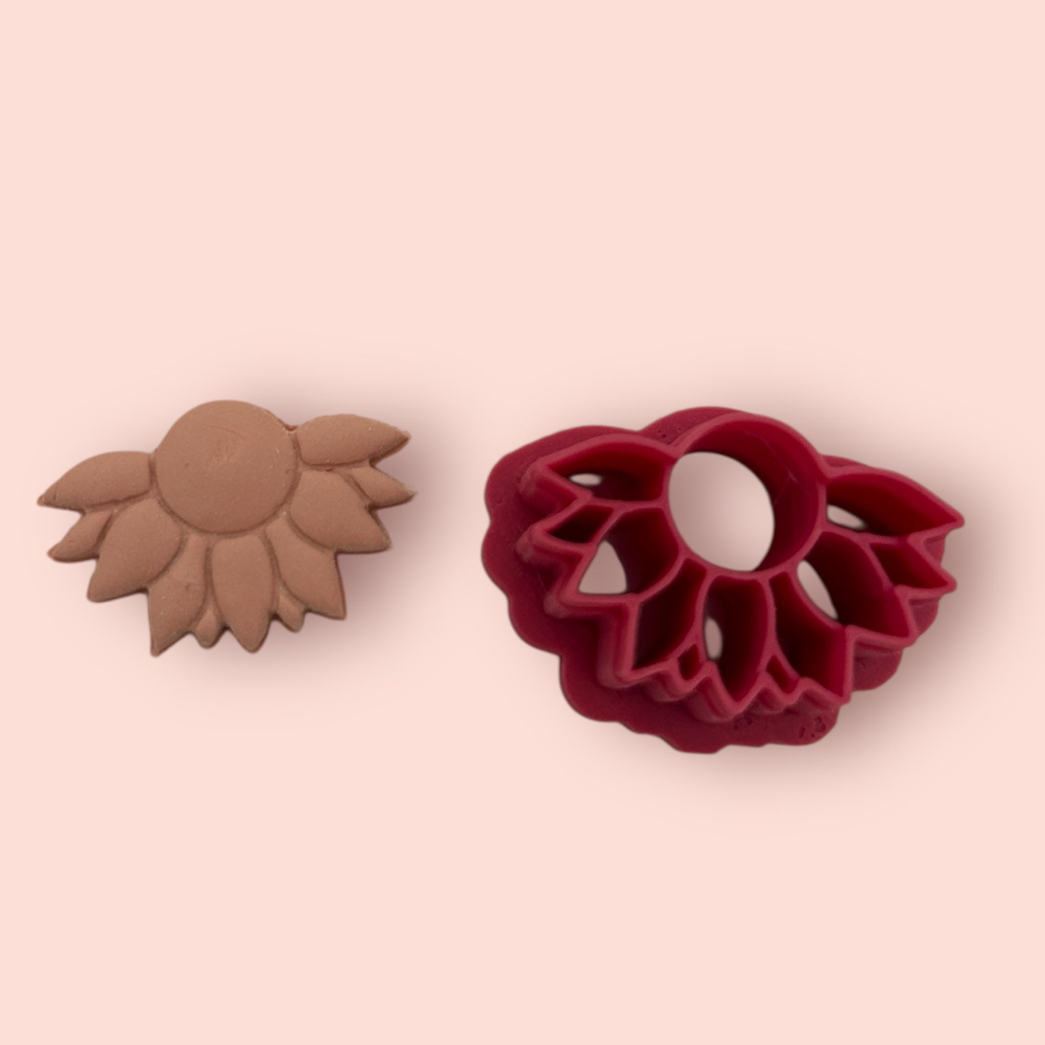 Half Sunflower Clay Cutter