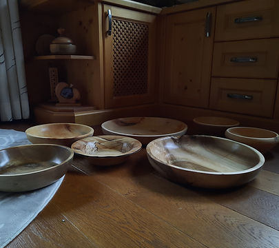 Sammlung verschiedenster Schüsseln