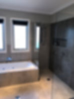 Main King ensuite